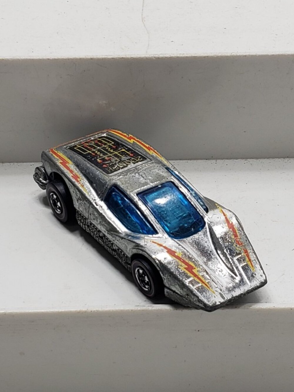 Vintage 1974 Hot Wheels Redline Large Charge Super Chromes High Voltage HK